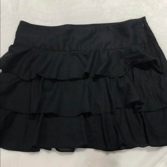 EXPRESS BLACK RUFFLE MINI SKIRT SIZE 6 - Picture 2 of 9